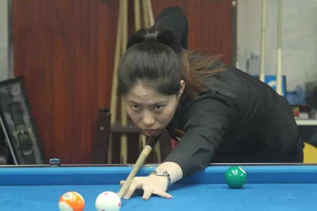 她们在短距 她们在短距