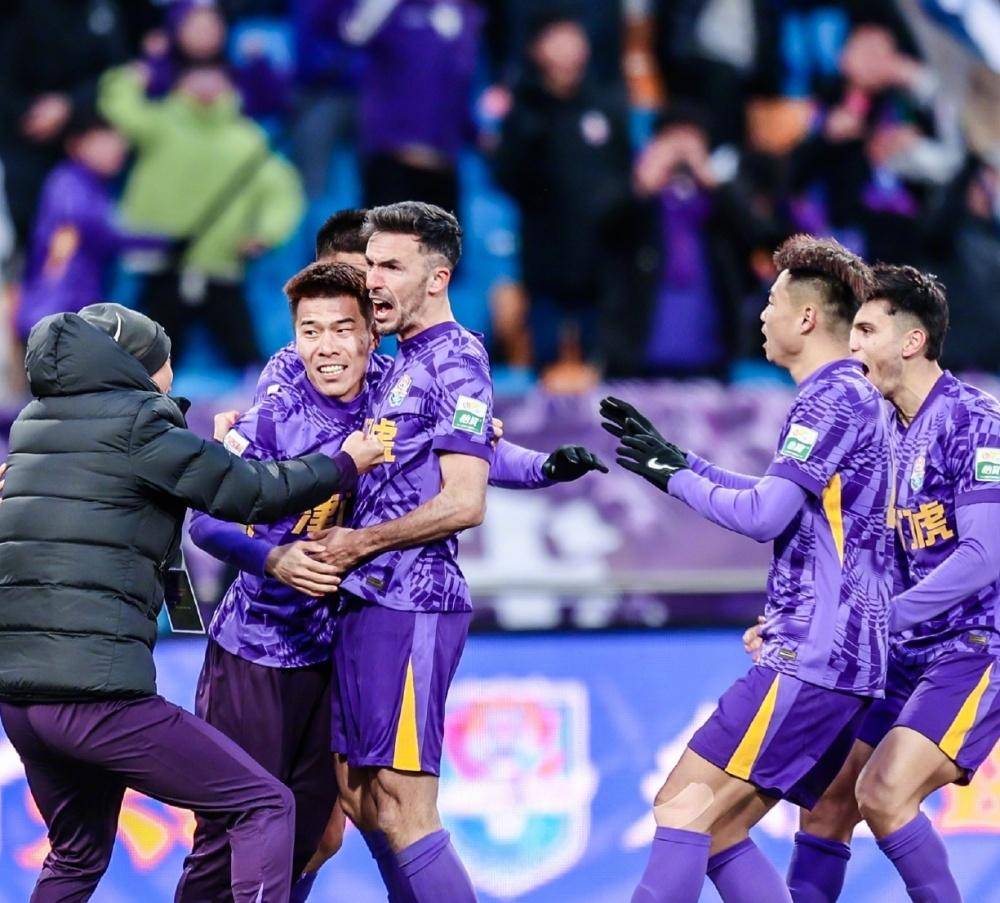 疑是其中之 疑是其中之