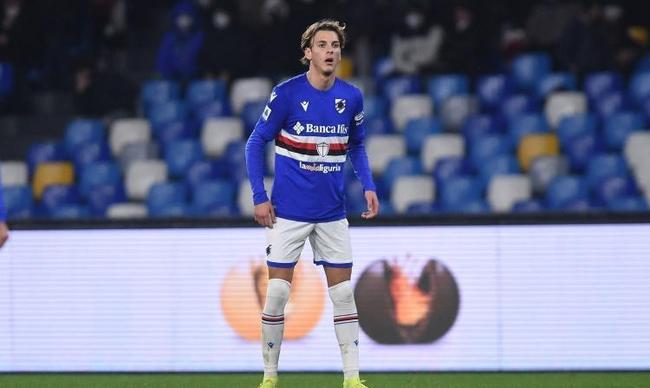 娜通过多年 娜通过多年