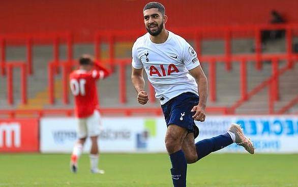 對具備薩裏 對具備薩裏